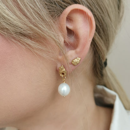 ROCKS EAR STUDS GOLD