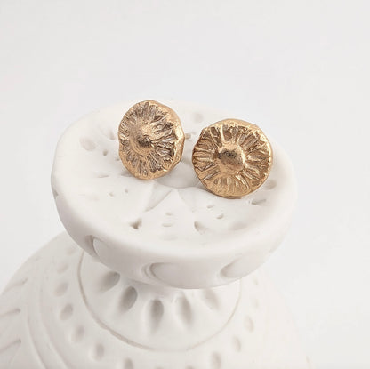 AURORA EAR STUDS GOLD