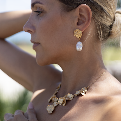 CORAL & PEARL EARRINGS GOLD
