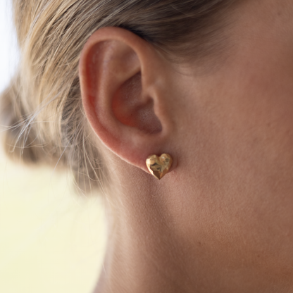 HEART EAR STUDS GOLD M